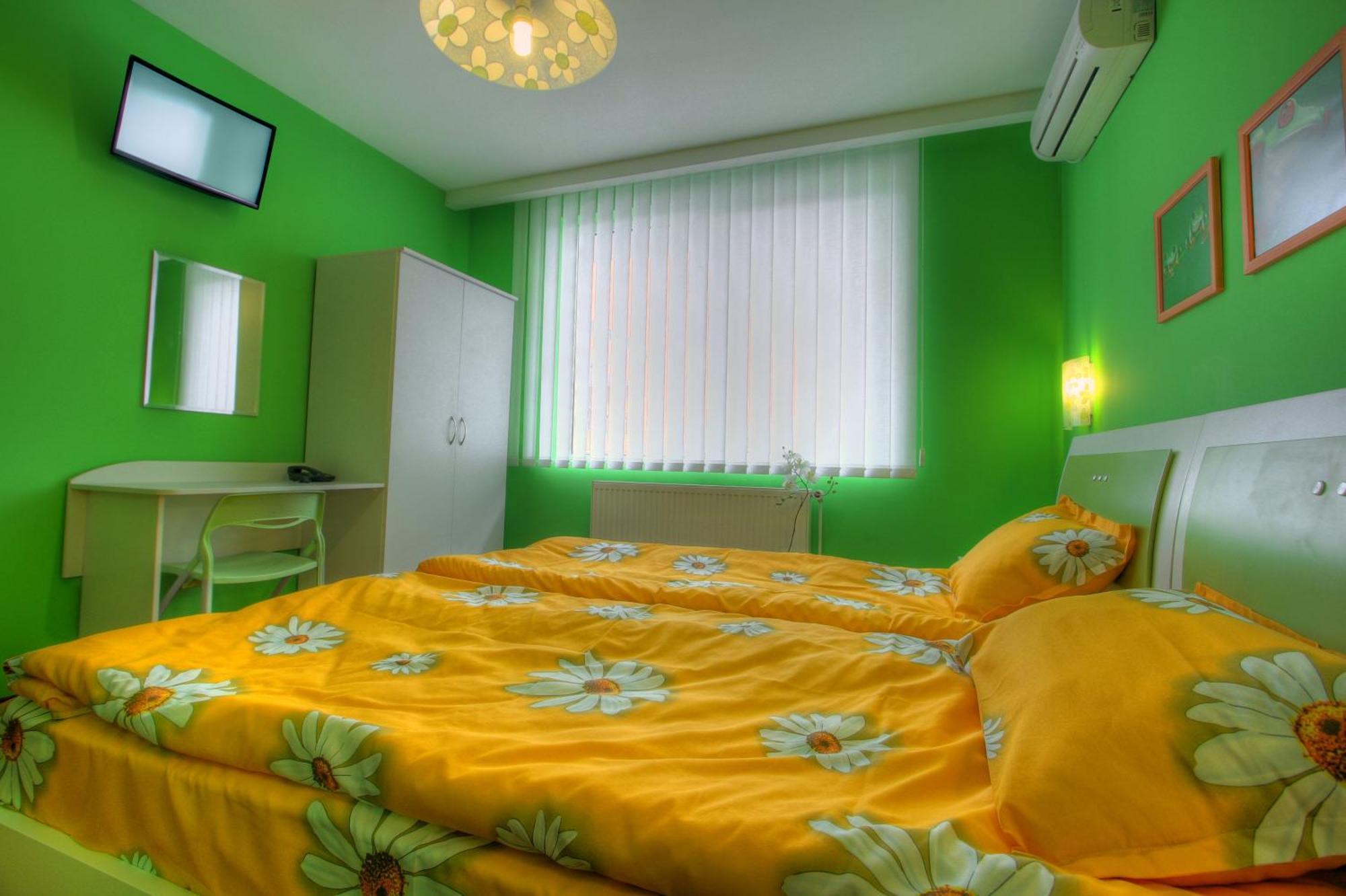 Family Hotel Mania Sztara Zagora Kültér fotó
