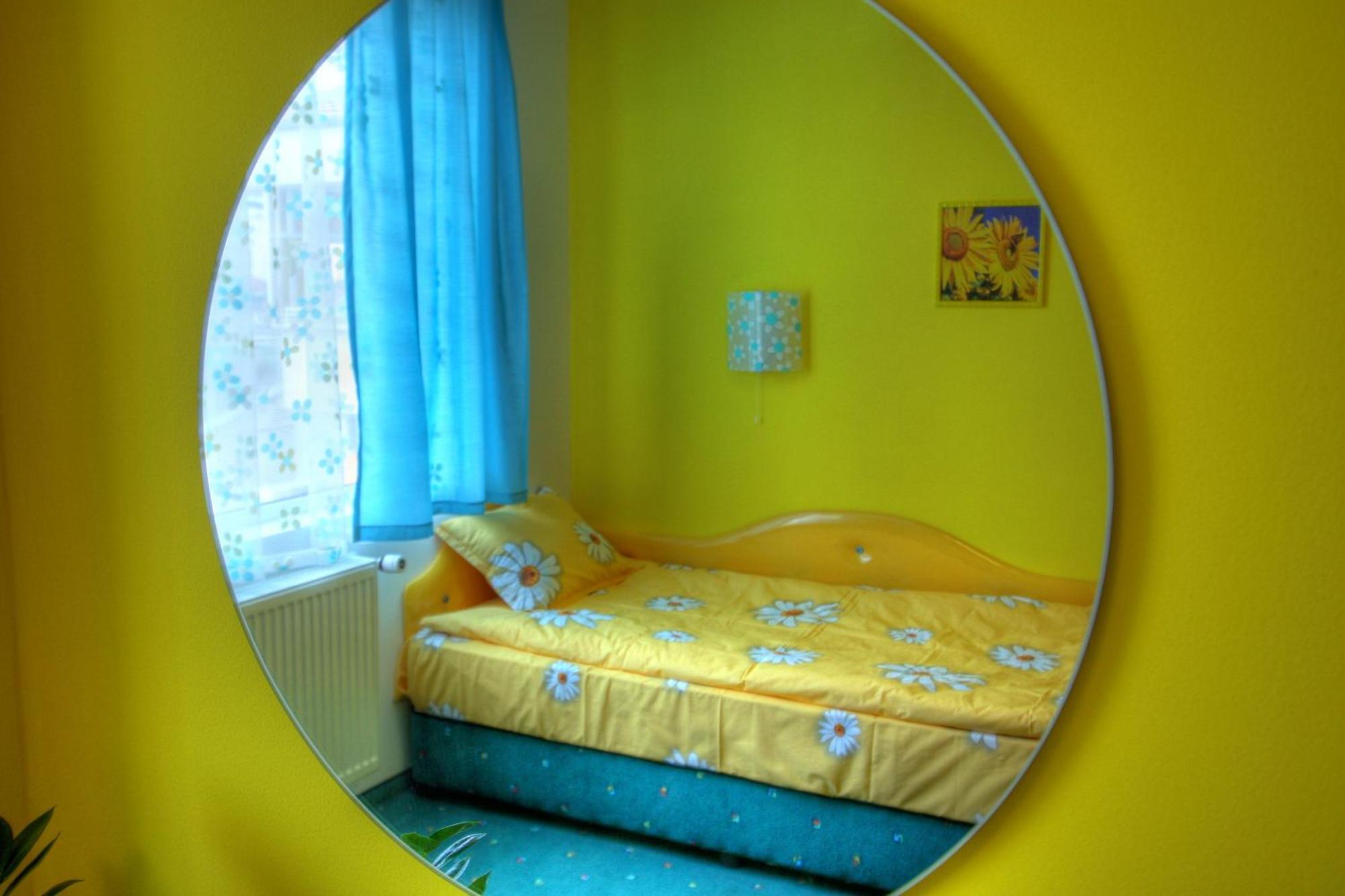 Family Hotel Mania Sztara Zagora Kültér fotó